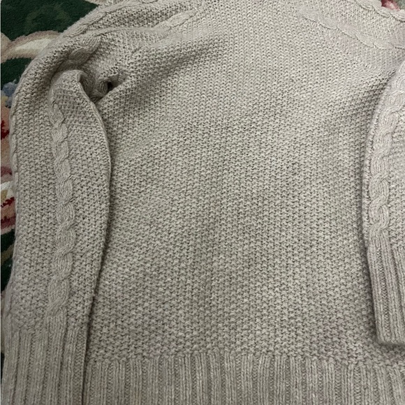 Cable Knit Eddie Bauer Sweater - oatmeal / ivory color - size S - Picture 4 of 8